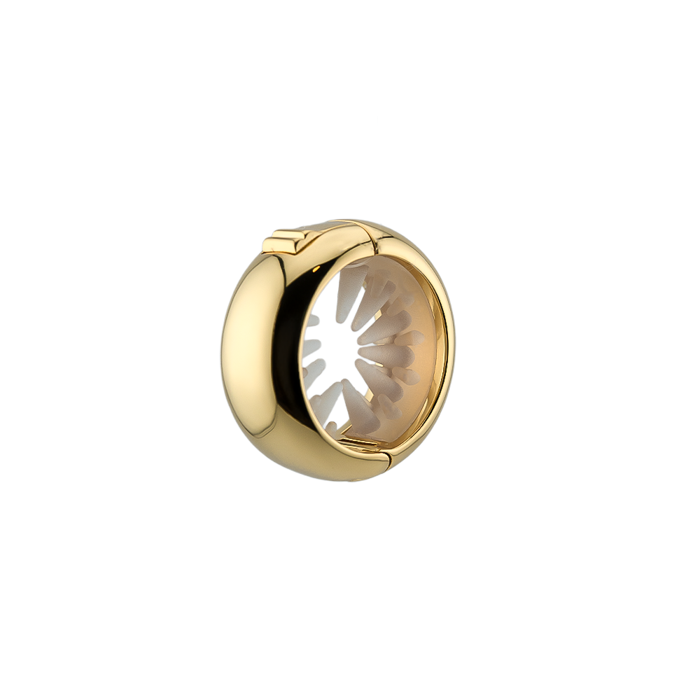 KELA Ponytail Halo Hair Clip Ponytail Holder in polished gold with non-slip grip and circular design for ponytail styling